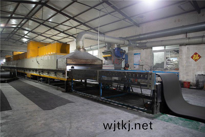 生(sheng)産(chan)設備(bei)